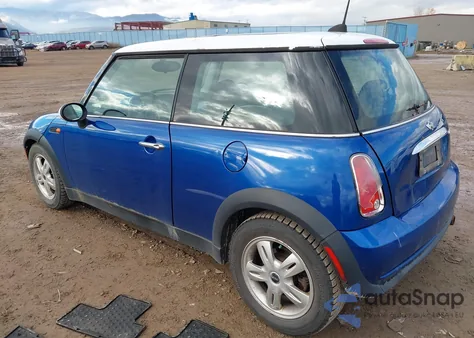 2006 Mini Cooper z USA, uszkodzony, nr VIN WMWRC33586TJ79545
